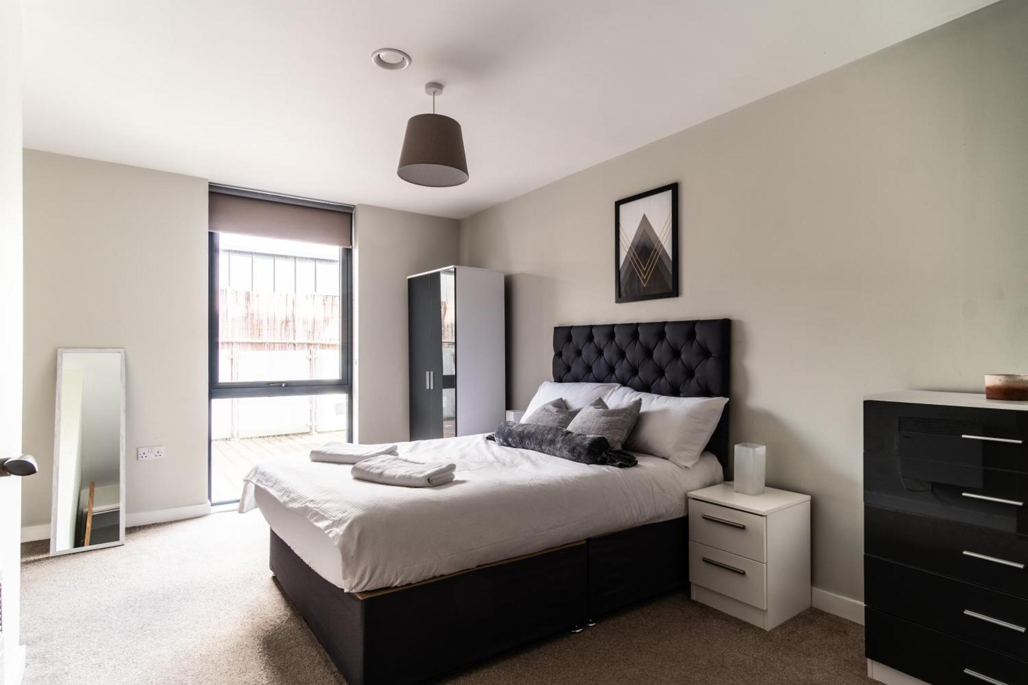 Prime Location 1 Bed Penthouse Apartment Манчестер Екстер'єр фото